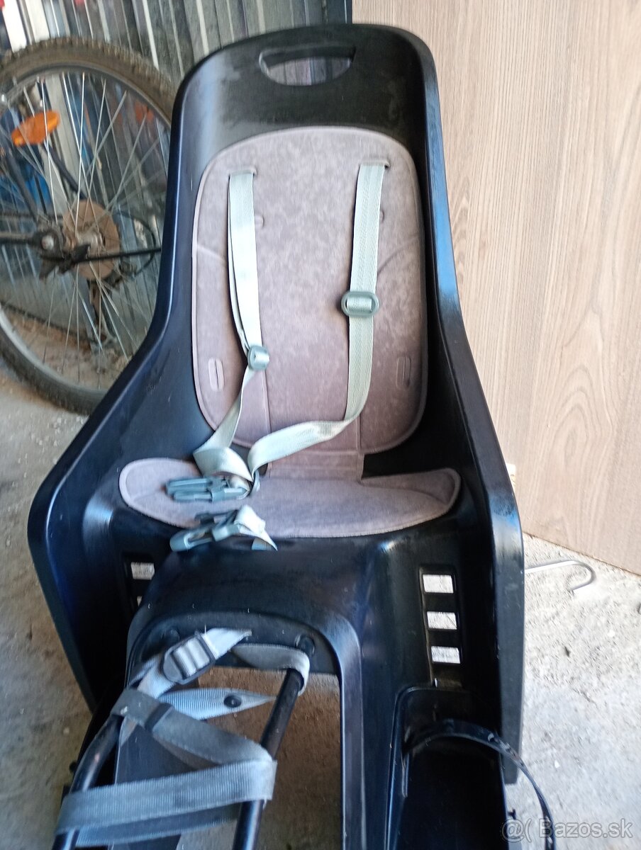 Zadná sedačka na bicykel