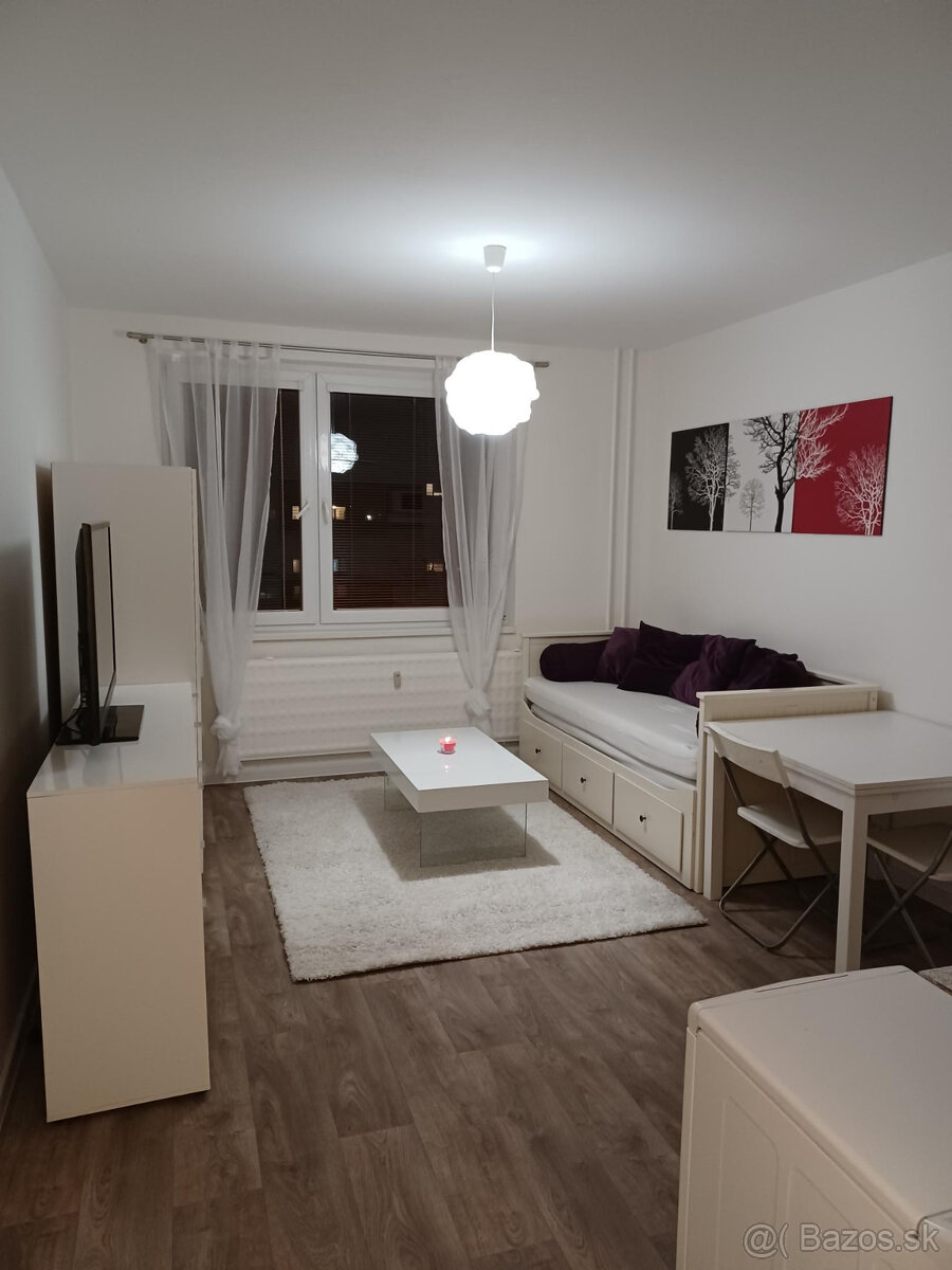 Na prenájom garsónka Nitra – Klokočina/Čajkovského 40