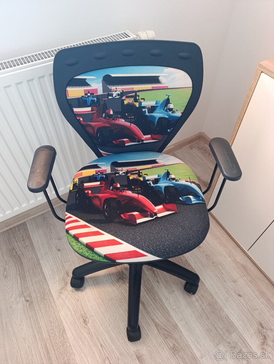 Detská otočná stolička