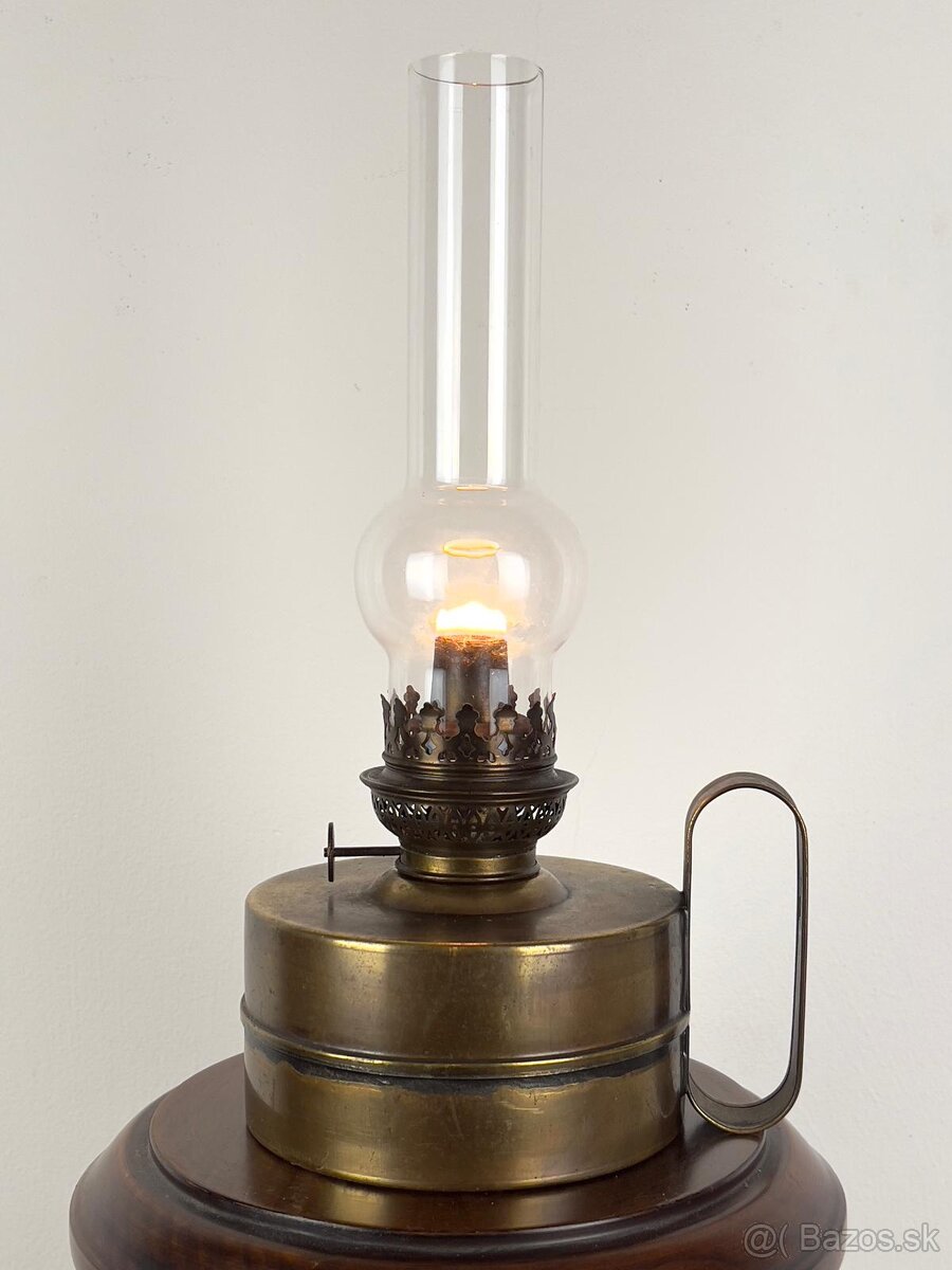 Petrolejky s mosadze