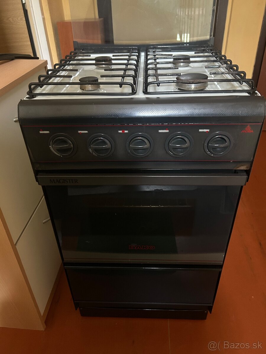 Plynový sporák - funkčný