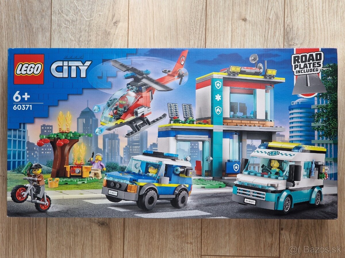 Lego City 60371 Zásahová centrála (Emergency Vehicles HQ)
