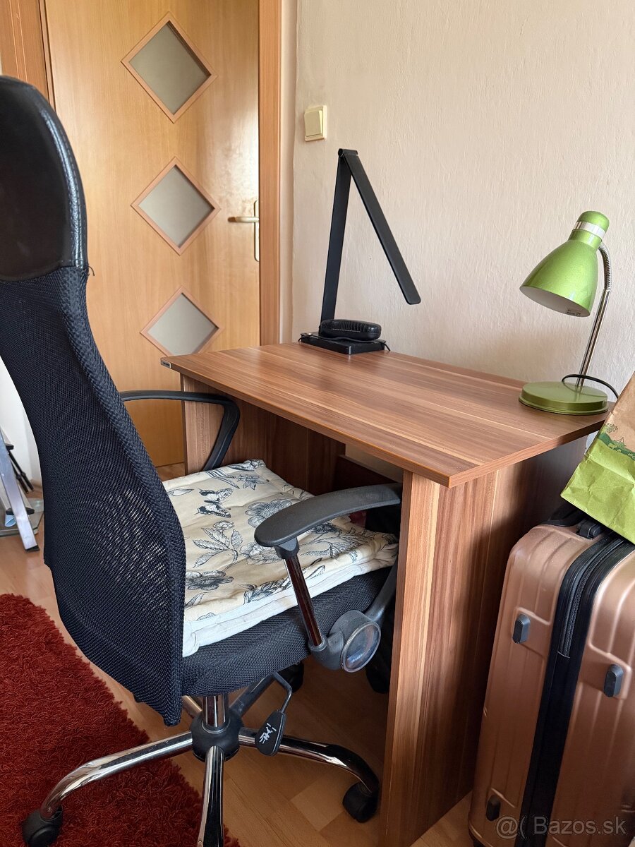 🪑 Predám písací stolík so stoličkou