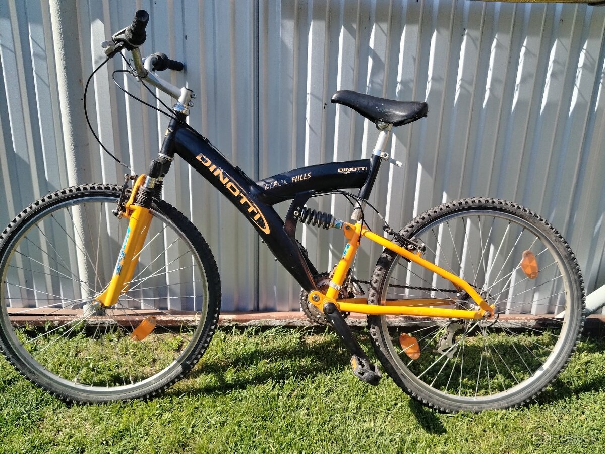 Horský odpruženy bicykel