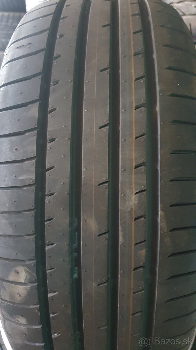 Nové letné TOYO 215/ 45 r18