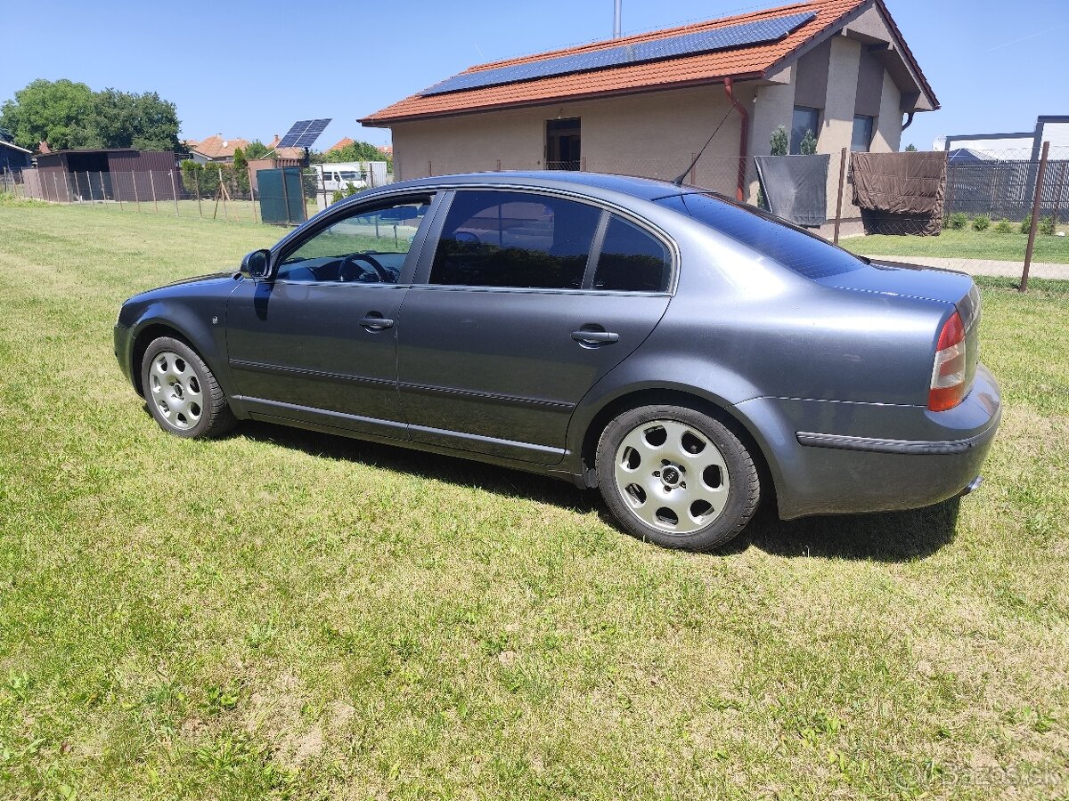 Škoda Superb 2.0tdi