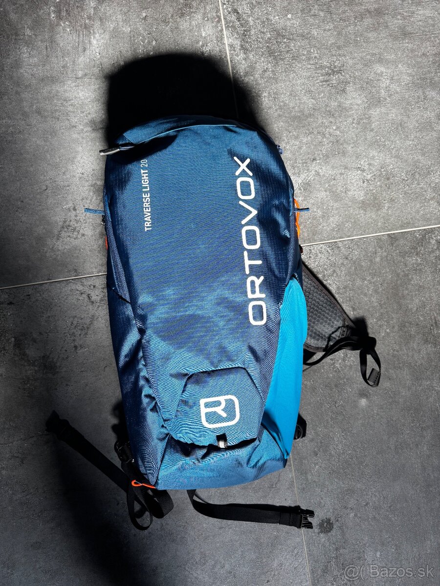 Ortovox Traverse Light 20 Petrol Blue