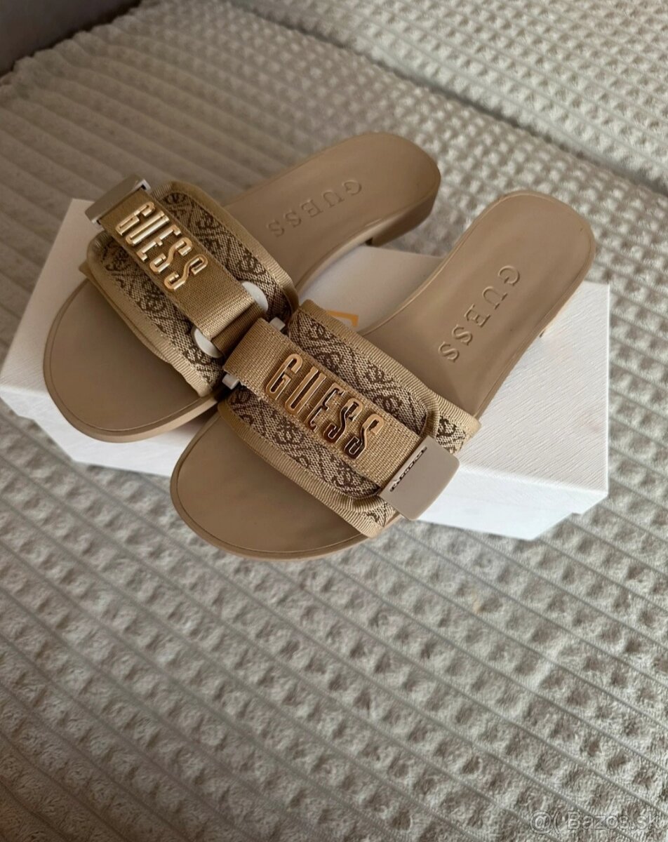 Šľapky Guess 37