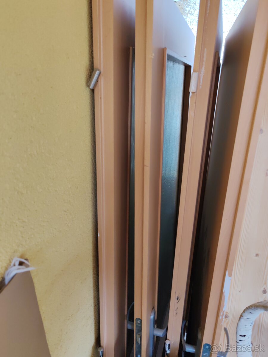 Darujem 4 dverí ako nové interierove