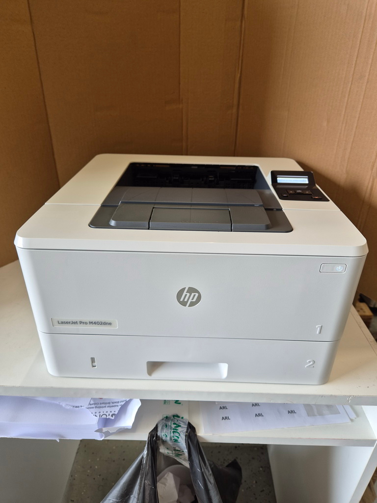 HP LaserJet Pro M402dne 8203 stran
