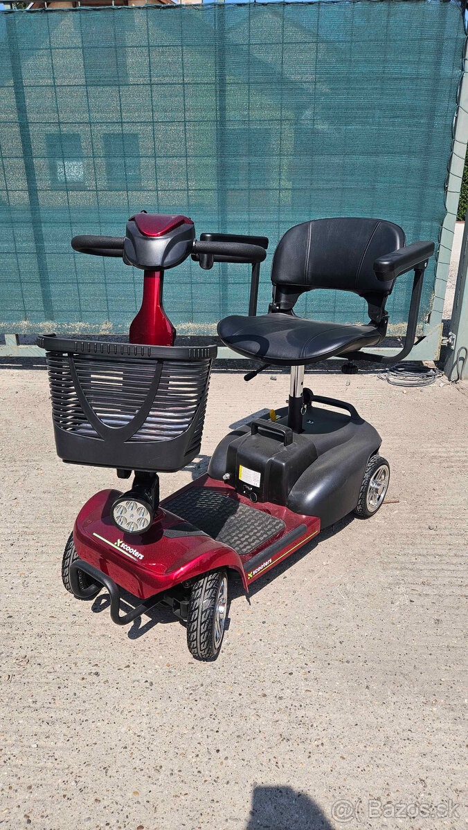 Elektrický invalidný štvorkolesový vozík pre seniorov