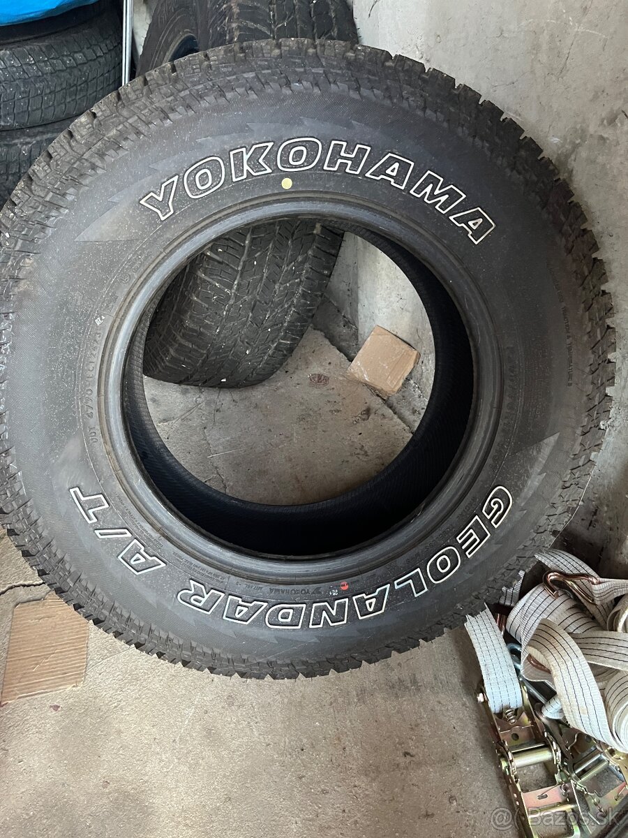 Yokohama Geolandar A/T 265/70 r17