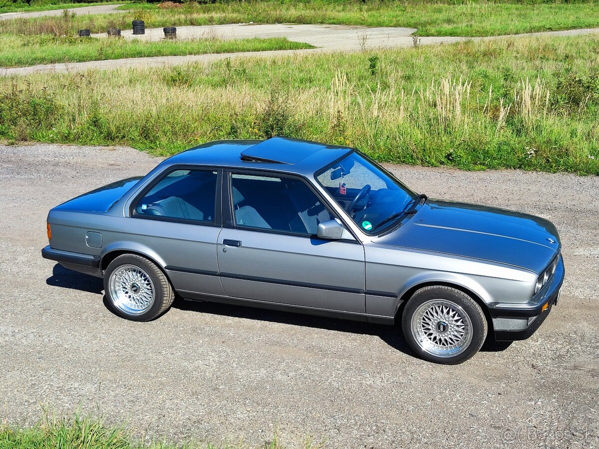 Bmw e30 coupe 320i