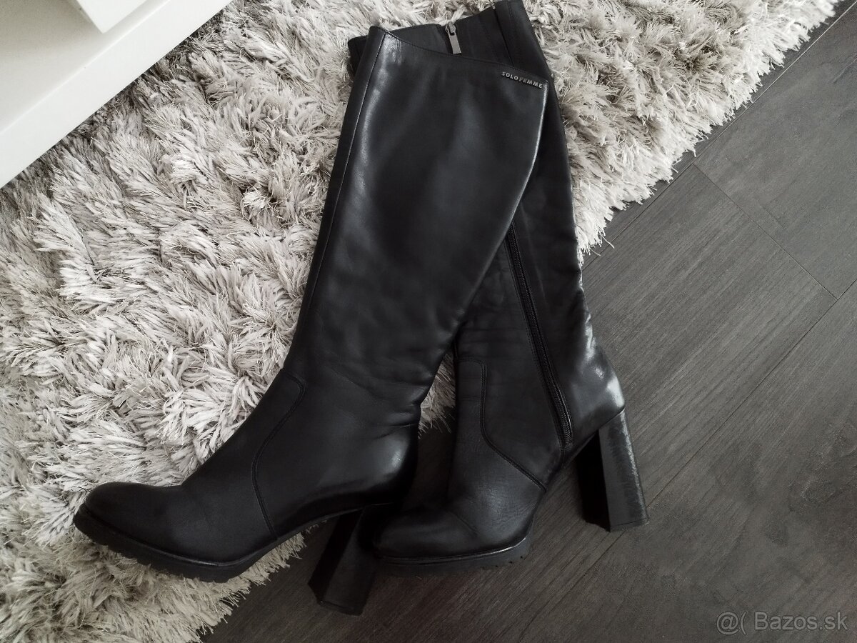 Kožené čižmy zn. Solo Femme 39