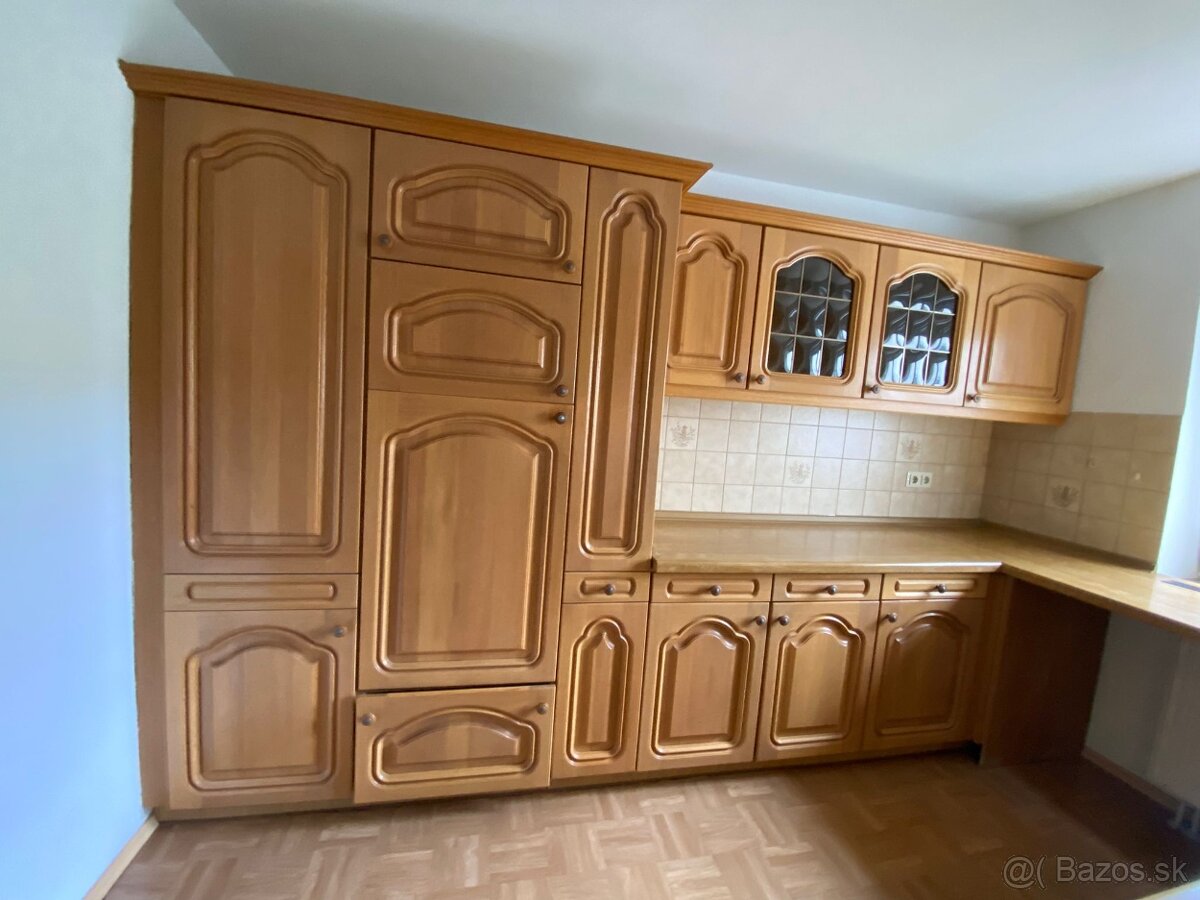 Kuchynská linka z Nemecka so spotrebičmi