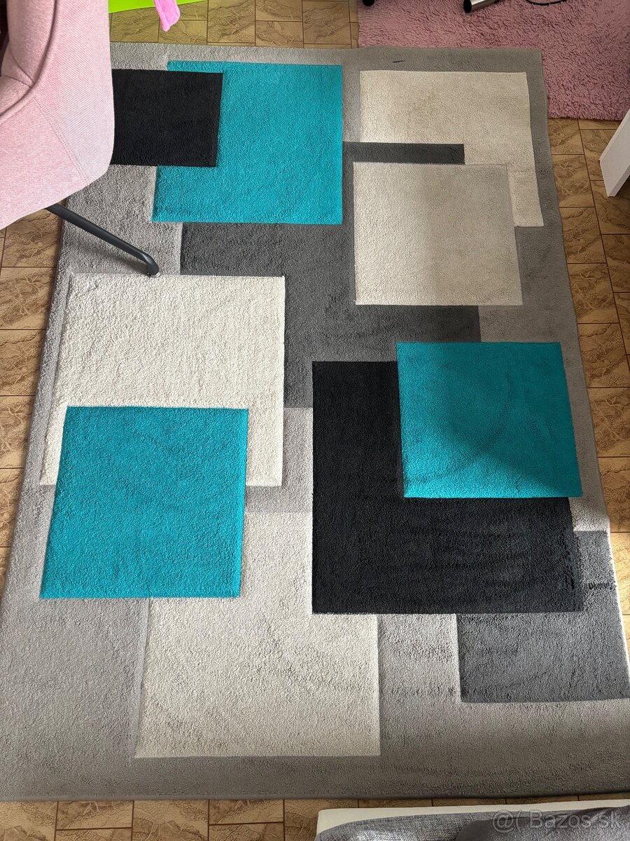 Koberec 133x 190