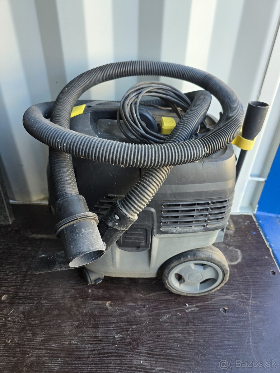 Vysávač Kärcher professional NT 25/1 Ap
