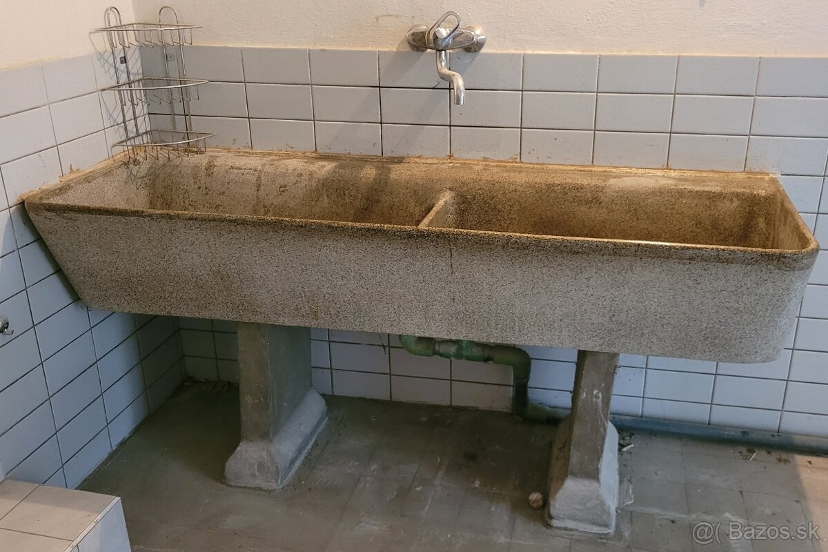 Dlhý umývací RETRO betónový drez - žľab z umelého kameňa