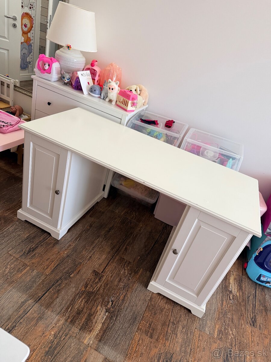 Predám písací stôl Liatorp Ikea