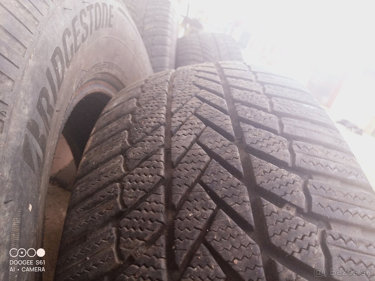 Bridgestone blizzak lm 005