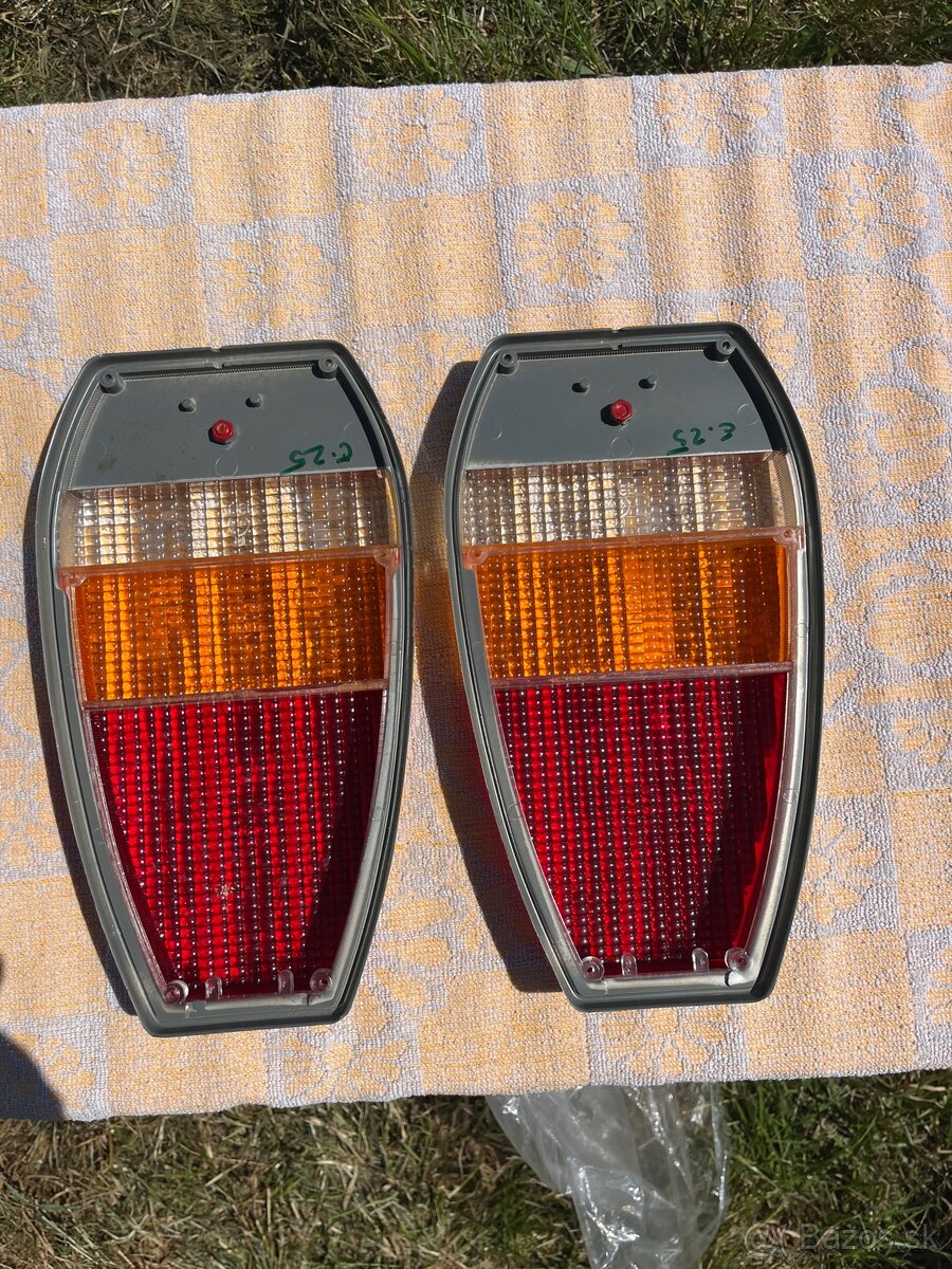 Svetlá Škoda 105.