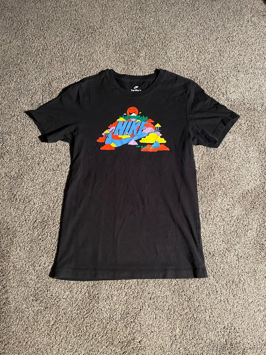 Nike tee