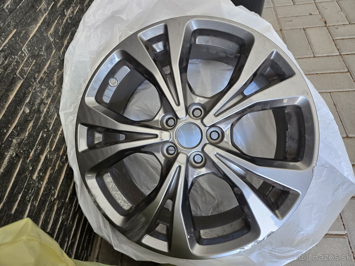 Alu disky Ford Kuga 225/60 R18 V XL