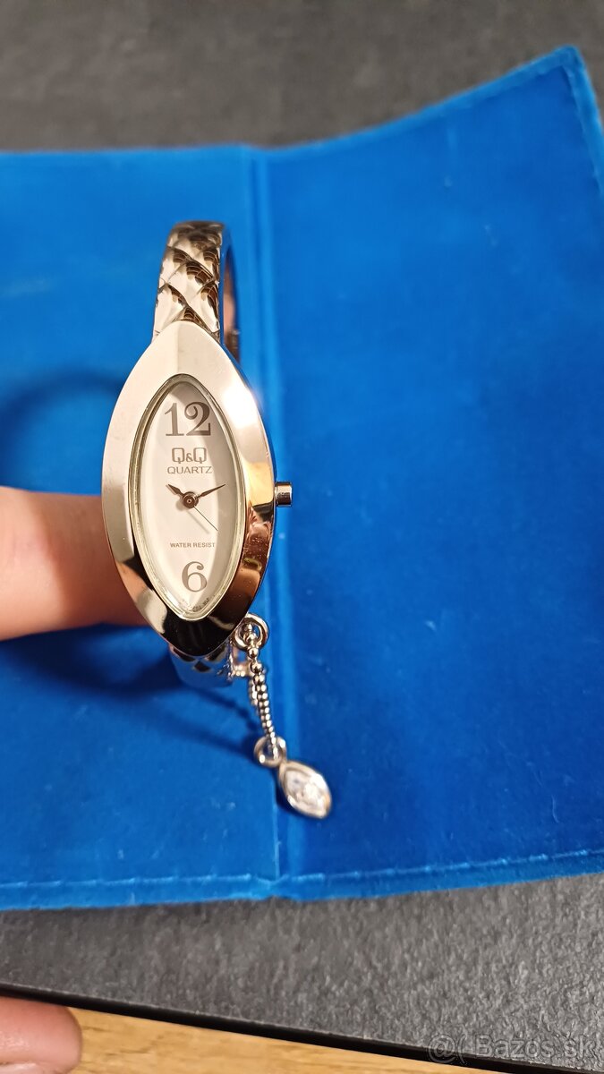 Predám dámske hodinky quartz QaQ