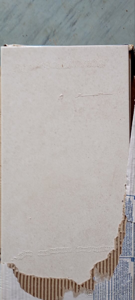 Obklad obkladačky béžové, krémové 25x75