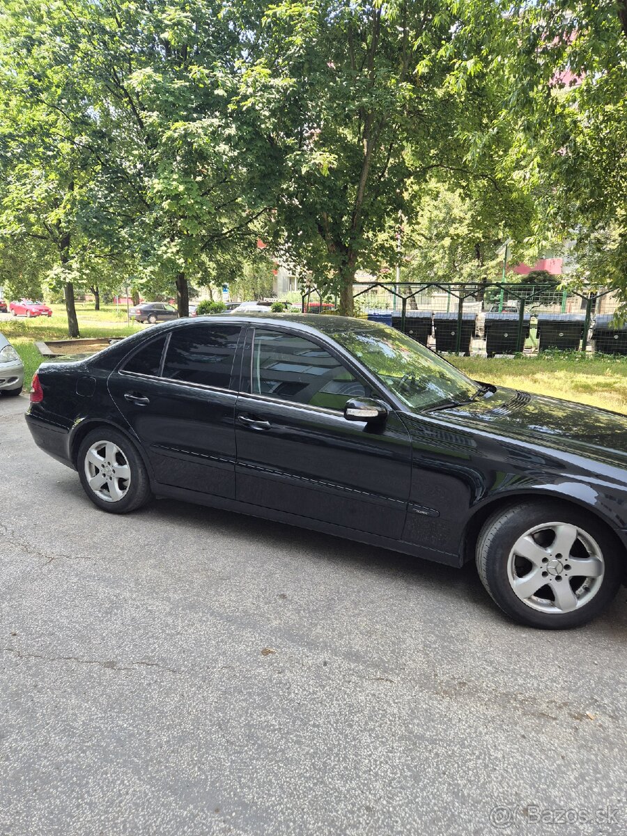 Mercedes benz w211  E 220cdi