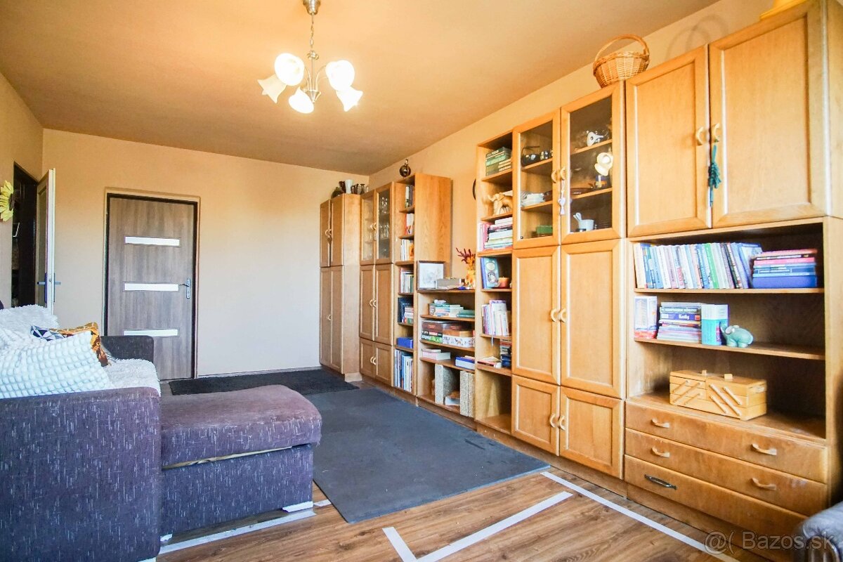 3-izbový byt s 2 balkónmi blízko centra, Nové Zámky – 72,51m