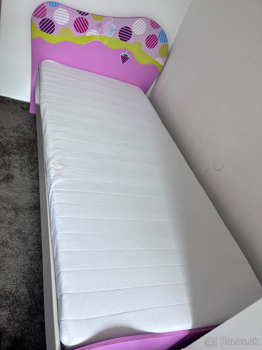 Dievčenská postel Cilek