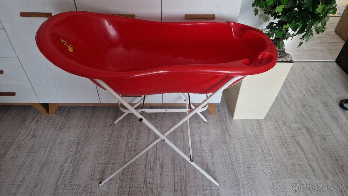 Vanicka so stojanom/Kocik Teutonia Fun/ Autosedacka Romer