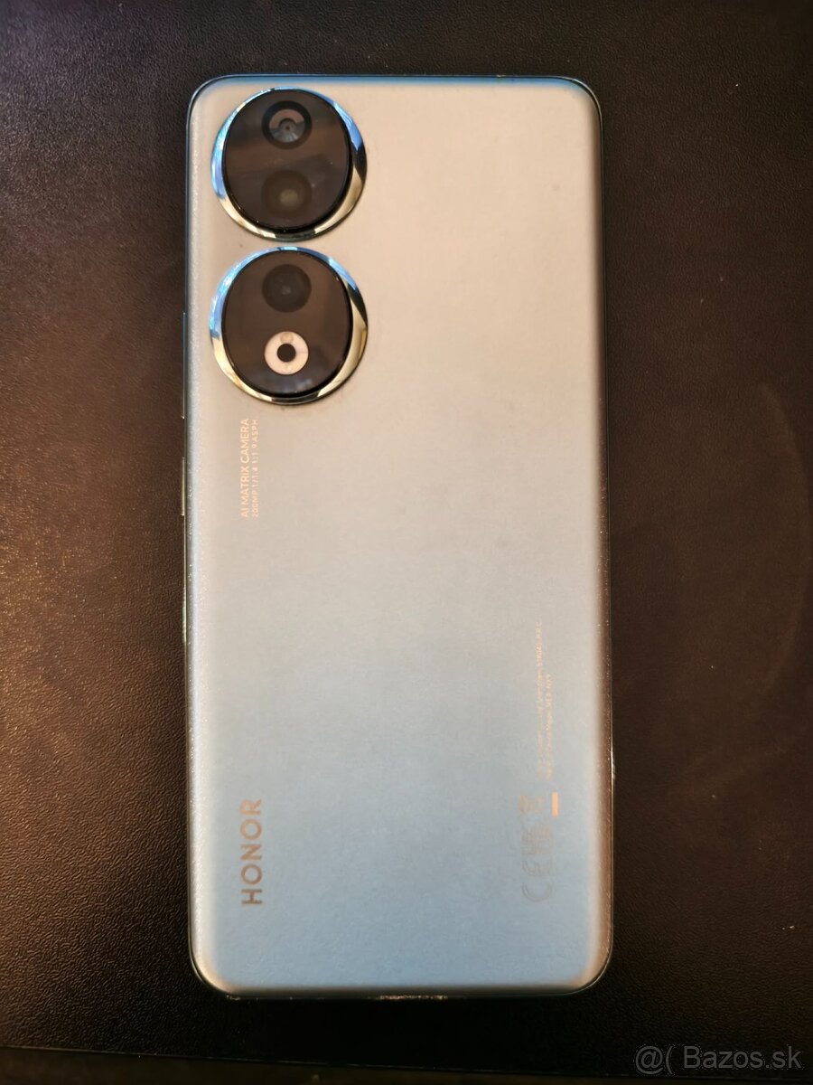 Honor 90 vo veľmi dobrom stave