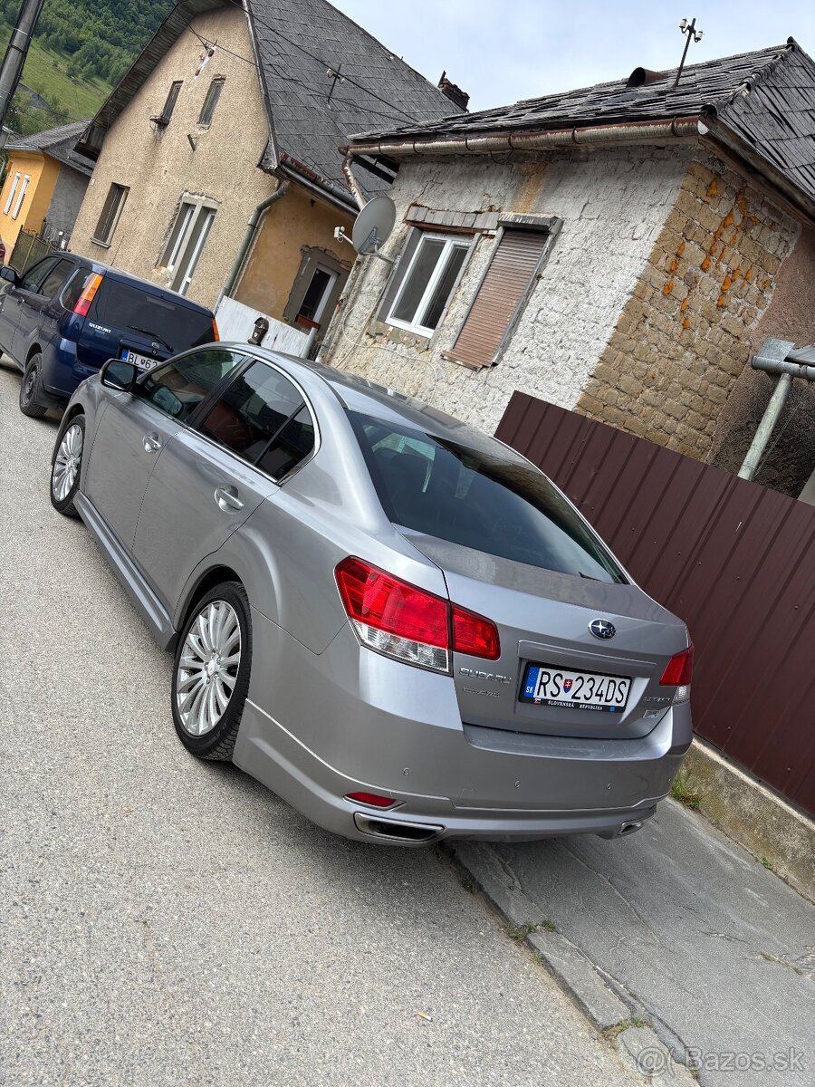 Subaru Legacy 2.0d 4x4 110kw top