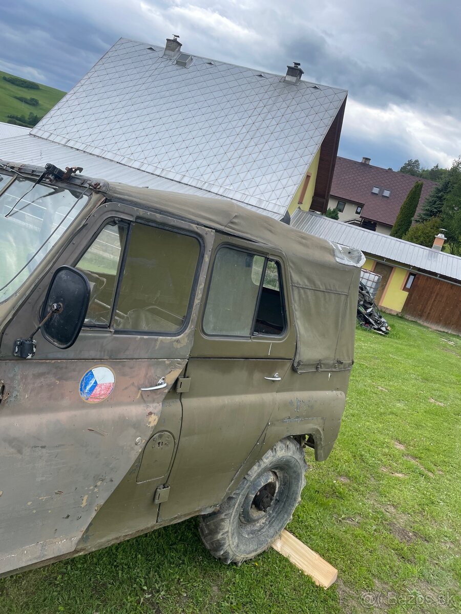 Uaz rozpredám