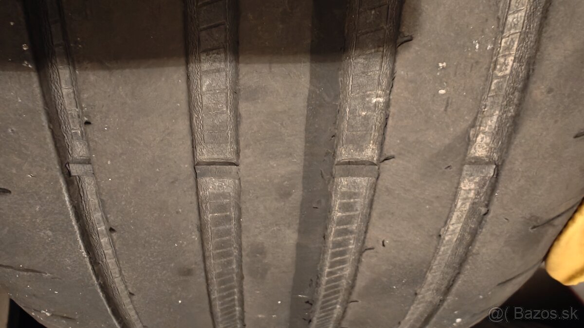 Goodyear 235/50 r18