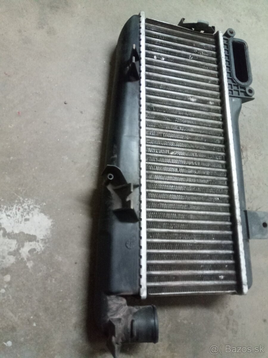 Predám intercoller Peugeot