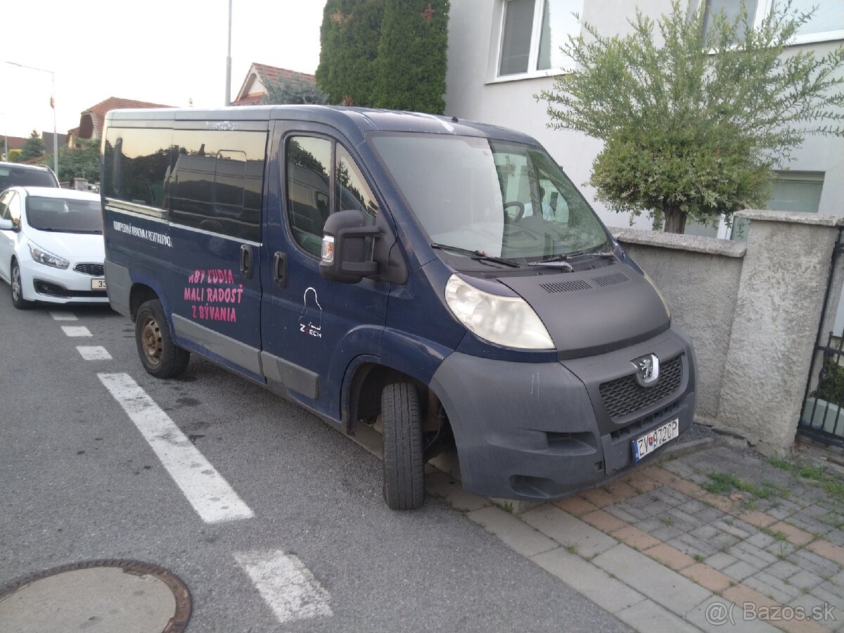 Peugeot boxer 9.miestne 2,2 hdi 74kw.