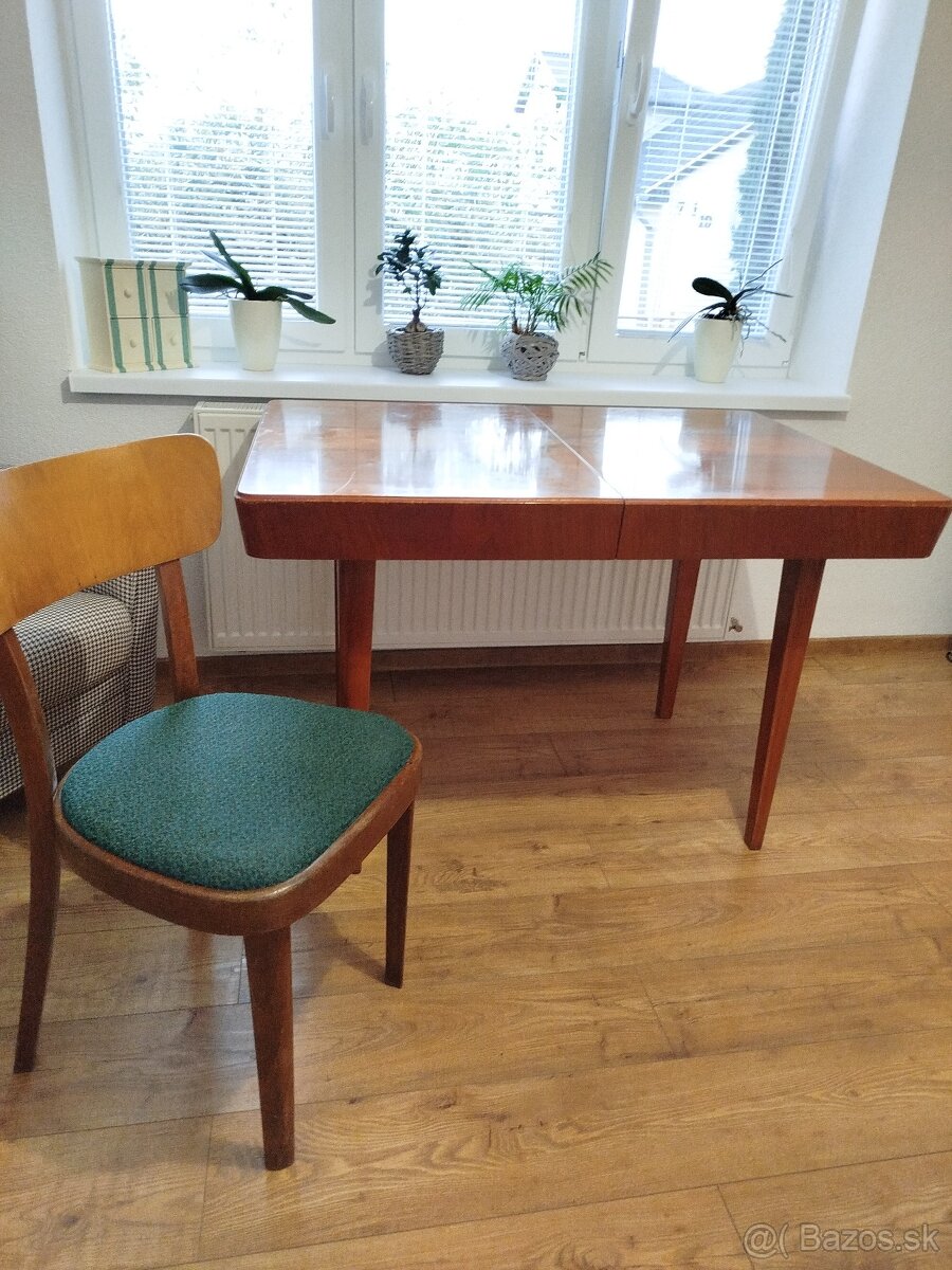 Jedálenská zostava