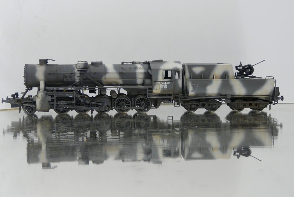 VOJENSKA LOKOMOTIVA  H0   1/87