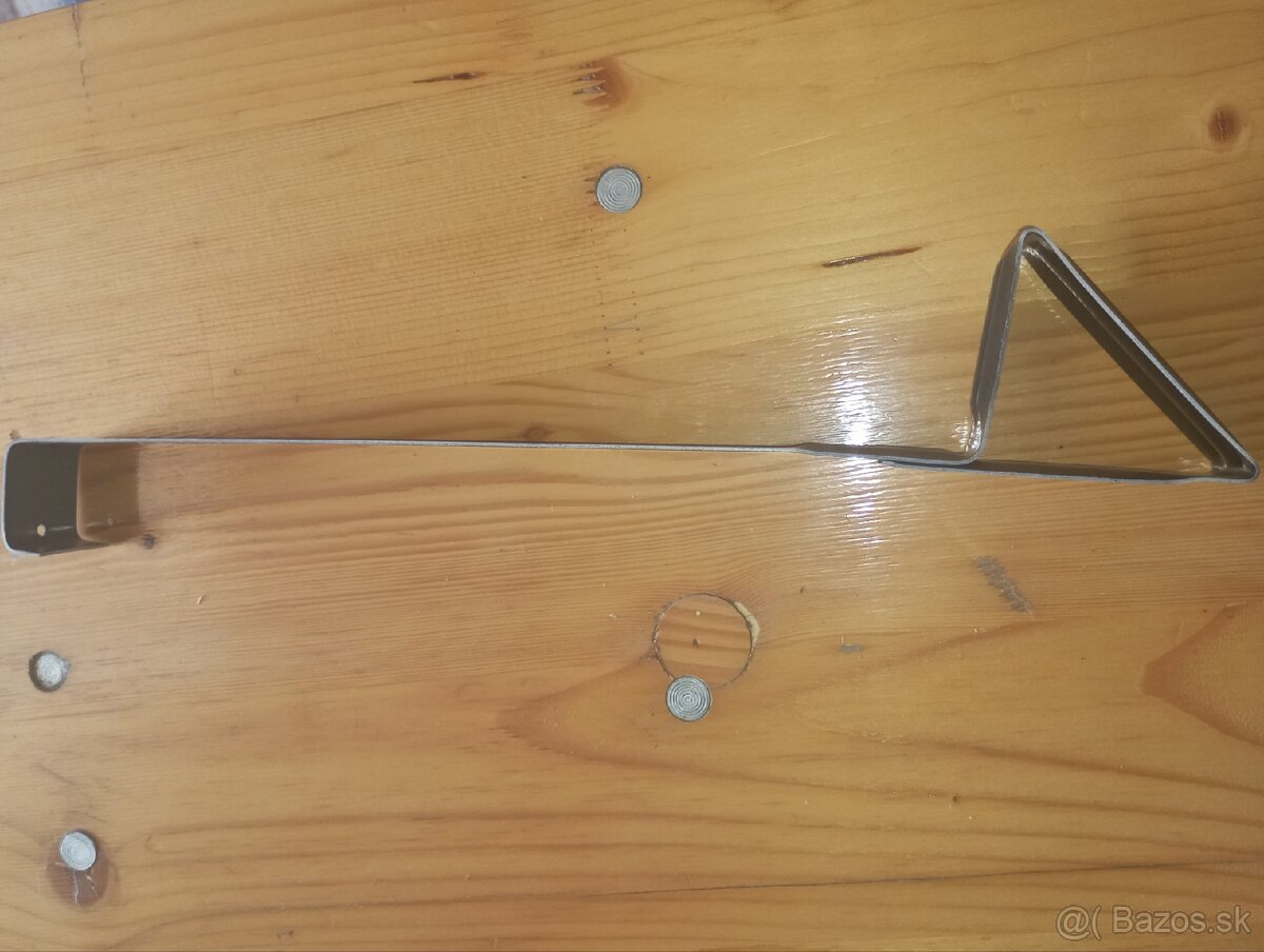 Protisnehový hák Terran Danubia cierny