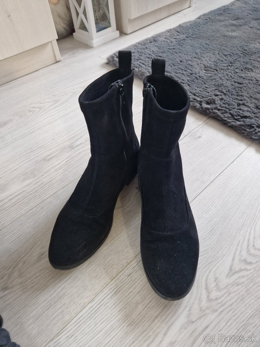 Dámske semišové čižmy