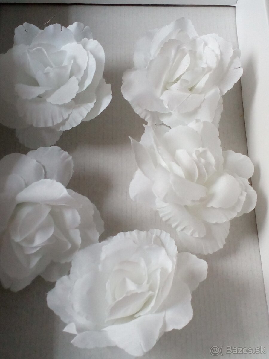 Samolepiace ružičky