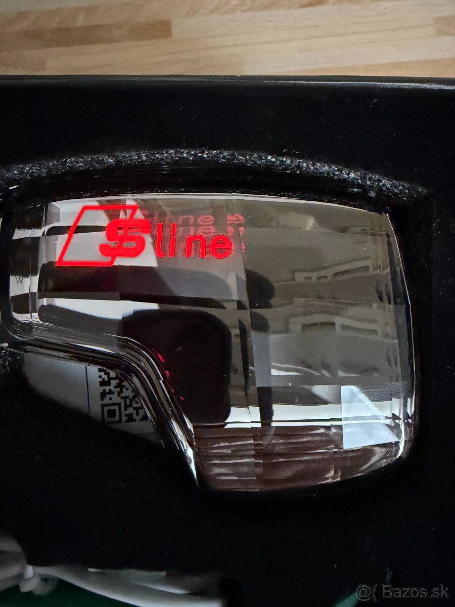 Audi A6 C8 2018 kryt radiacej páky