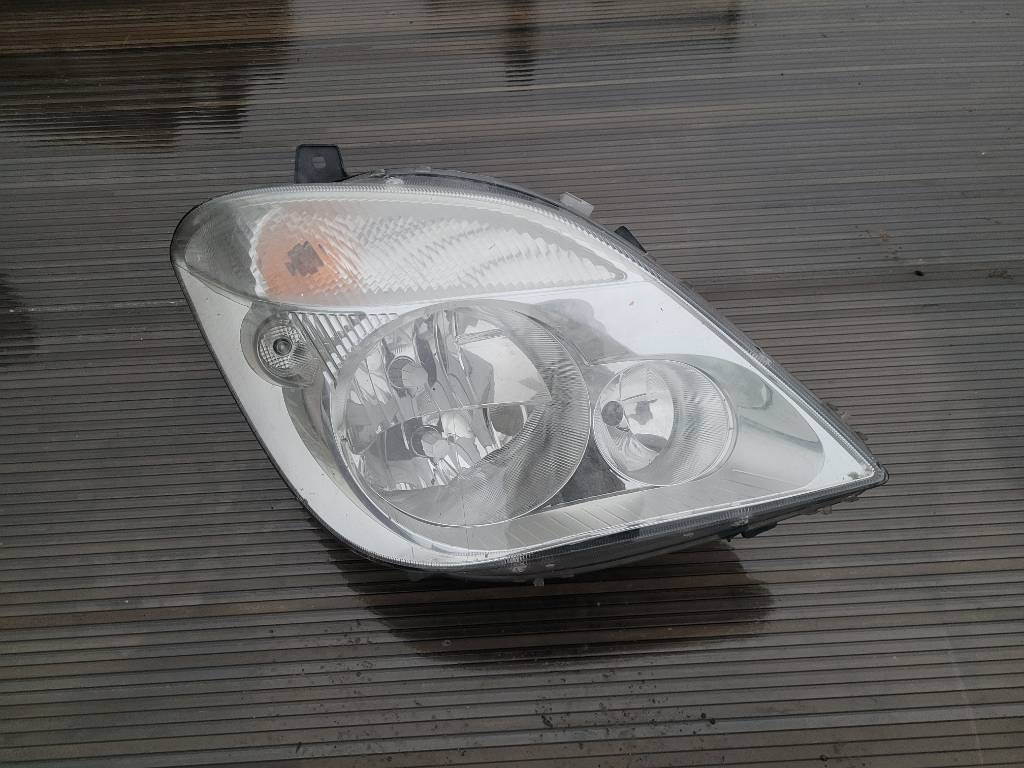 MERCEDES W906 PRAVE SVETLO SPRINTER