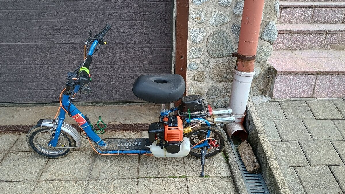 Kolobežka s motorom