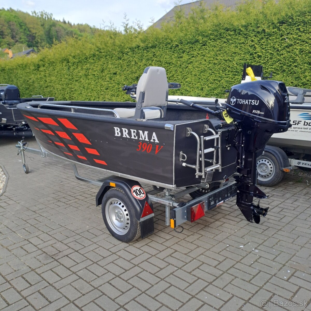 Motorový čln Brema 390 fishing