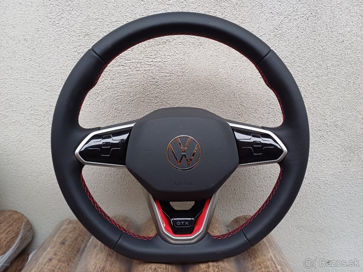 VW ID.4 GTX volant Nové