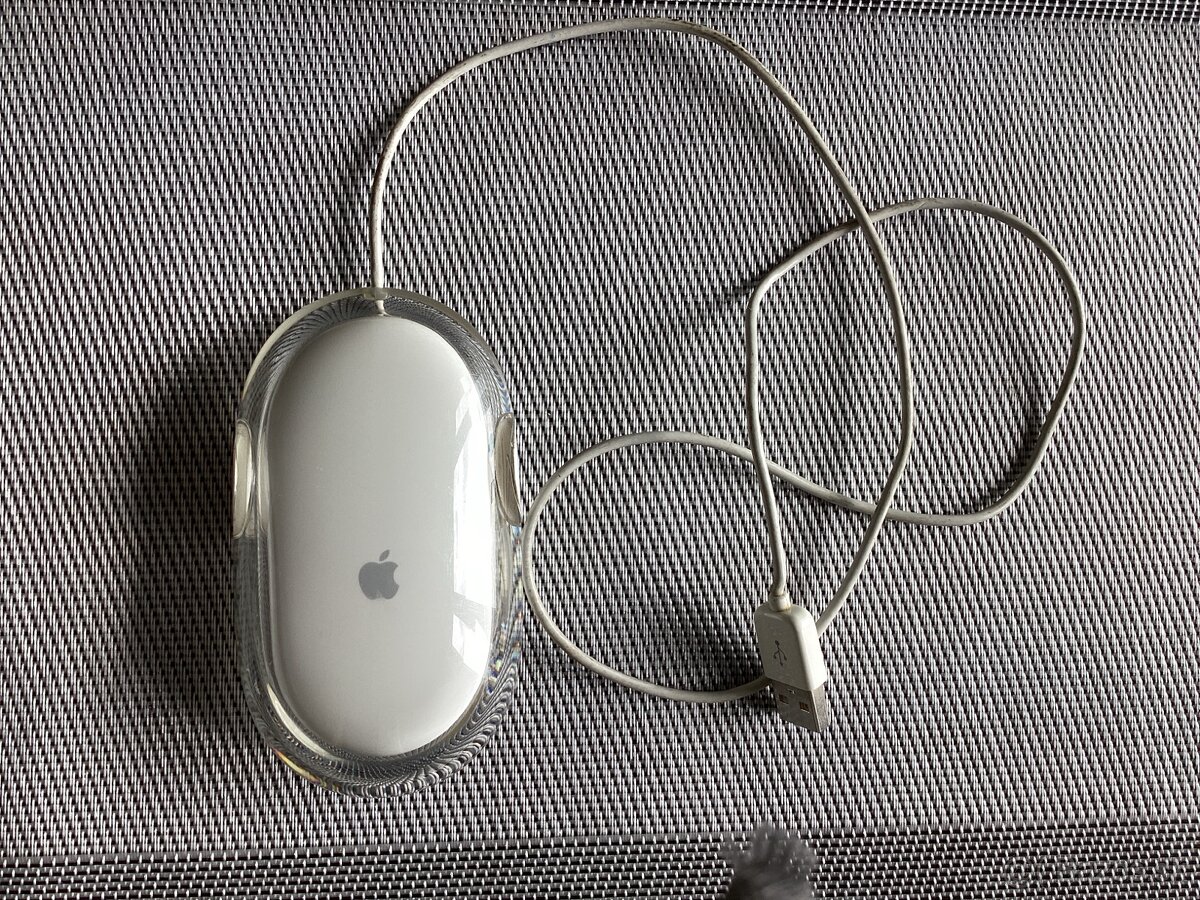 Apple Mouse